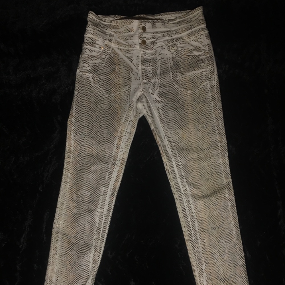 “Don’t Cry Milan” white snake-skin print jeans